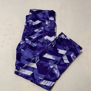 Old Navy Active Capri Leggings, Purple